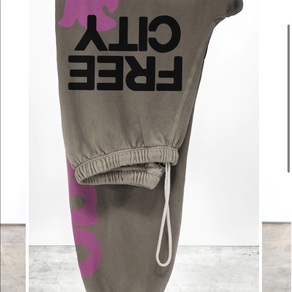 Free city sweatpants - NEW !! Not worn!!